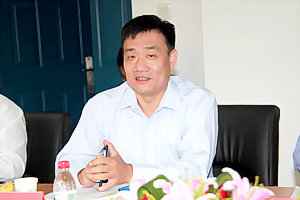 济南大学杨波副校长