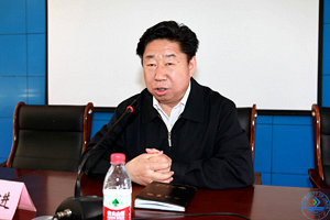 济南大学党委书记范跃进