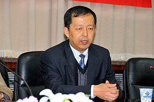 程校长表示,学校以及各部门将在各个方面大力支持学院的建设与发展,他希望历史与文化产业学院不辜负学校党委和行政的重托,凝心聚力,把学院办出特色、办出水平。