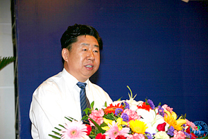济南大学党委书记范跃进致辞