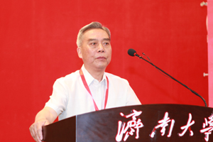 北京大学教授喻岳青