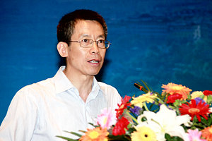 上海证券交易所研究中心主任、经济学家胡汝银