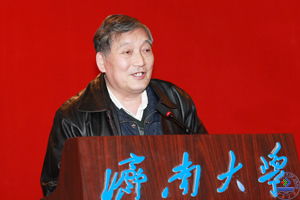 山东省外国文学学会会长郭继德