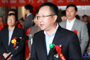 中国家用纺织品行业协会会长、中国贸易促进委员会纺织行业分会副会长杨兆华